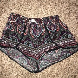 Pac Sun LA Hearts Patterned Flowy Shorts